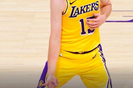 Long stay Lakers◆ Reeves 4 years 56 million years early bird top salary renewal last year player option