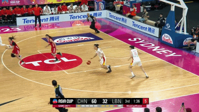 Handsome! China’s women’s basketball attack on clouds and flowing water Li Yuan’s natural and unrestrained attack on Jin Weina’s layup
